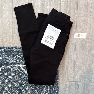 Frame Denim Black Skinny Jeans Sleek Fit